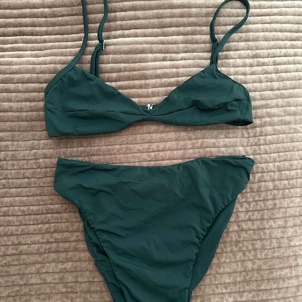 Revolve bikini top - Picture 2 of 3